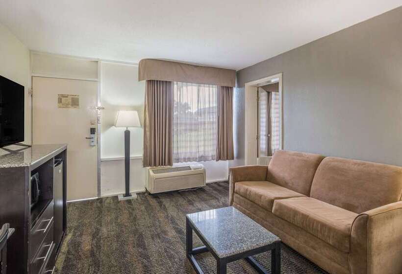 ホテル Quality Inn & Suites Conference Center Thomasville