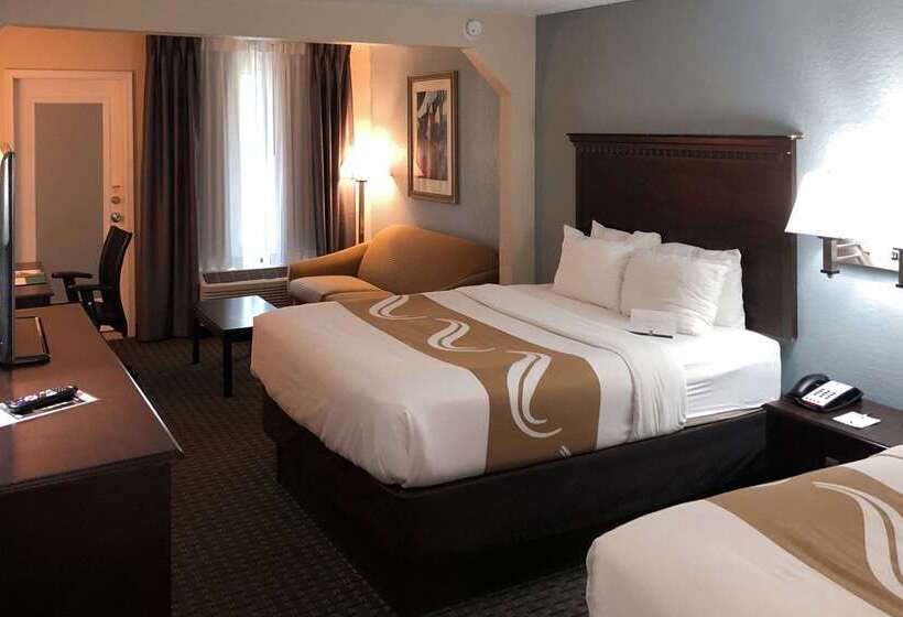 Отель Quality Inn & Suites