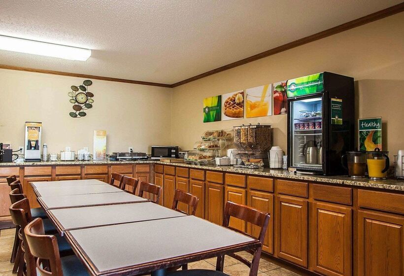 בית מלון כפרי Quality Inn & Suites Eldridge Davenport North