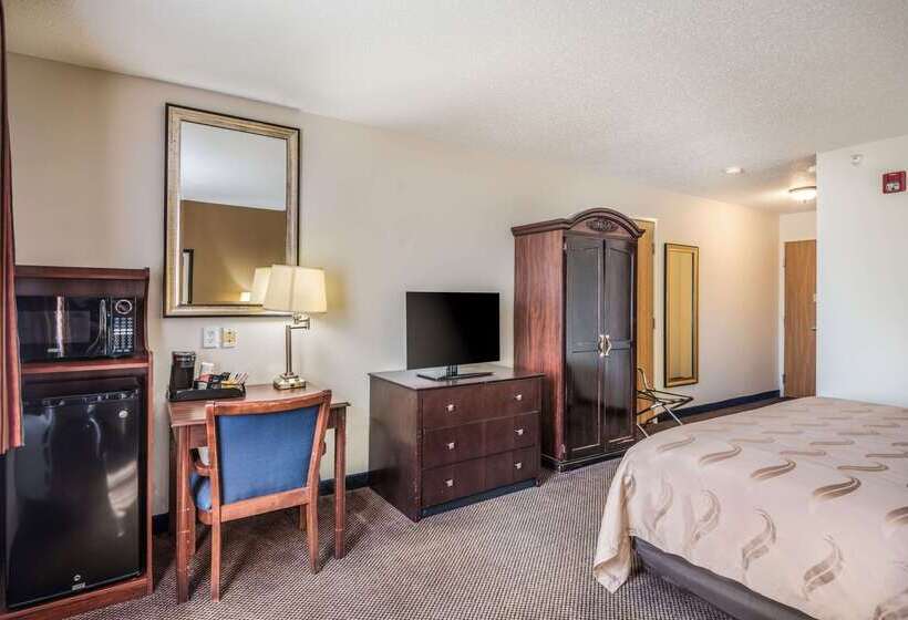 فندق Quality Inn & Suites Eldridge Davenport North