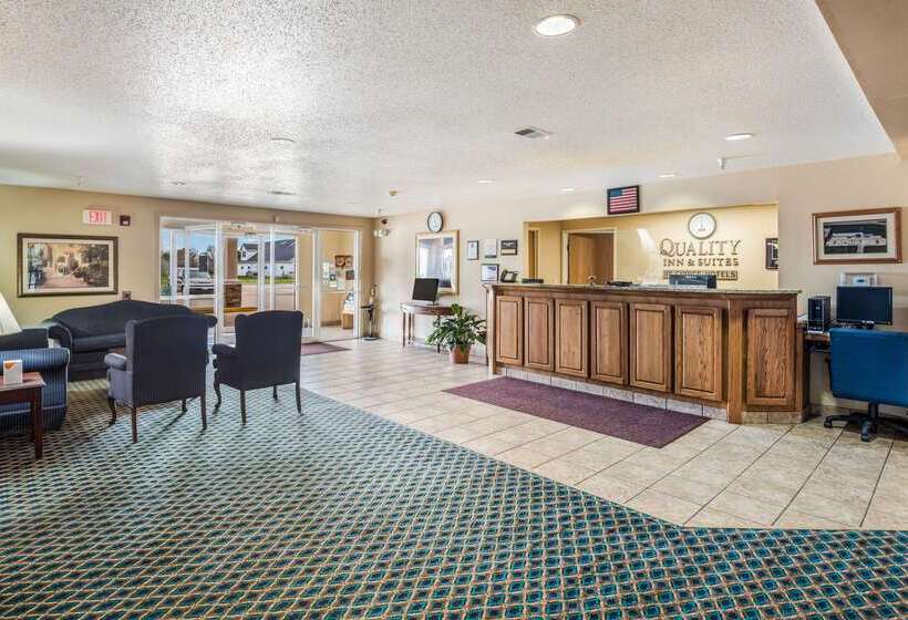 בית מלון כפרי Quality Inn & Suites Eldridge Davenport North