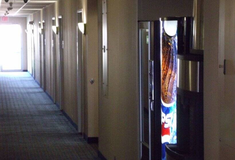 فندق Quality Inn & Suites Eldridge Davenport North