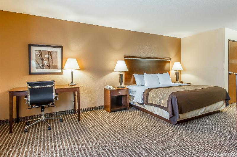 בית מלון כפרי Quality Inn & Suites