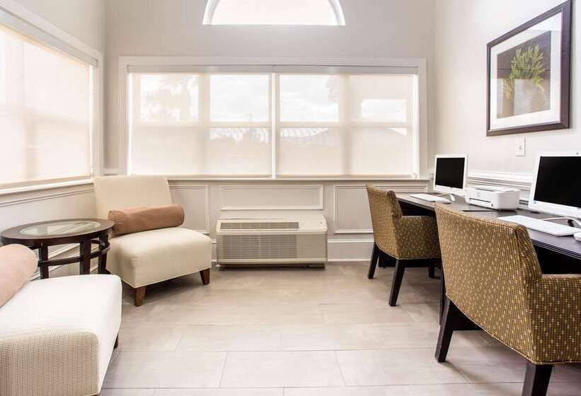 酒店 Quality Inn & Suites Myrtle Beach Near Outlets