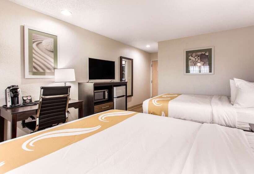 酒店 Quality Inn & Suites Myrtle Beach Near Outlets