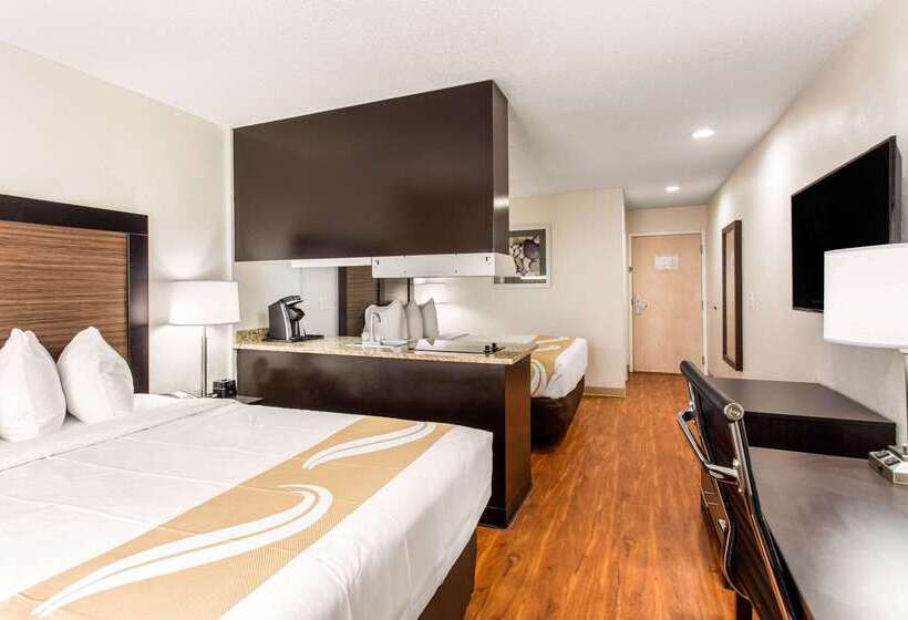 酒店 Quality Inn & Suites Myrtle Beach Near Outlets