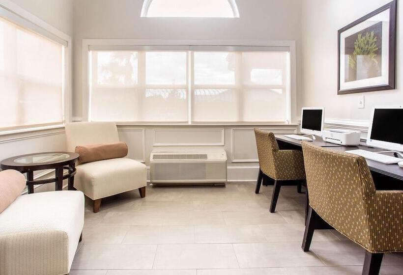 酒店 Quality Inn & Suites Myrtle Beach Near Outlets