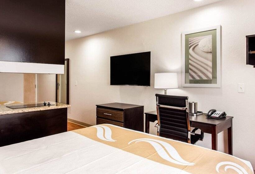 酒店 Quality Inn & Suites Myrtle Beach Near Outlets
