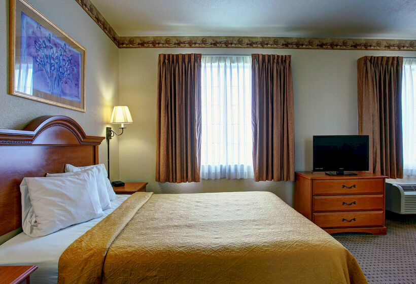 בית מלון כפרי Quality Inn & Suites New Braunfels