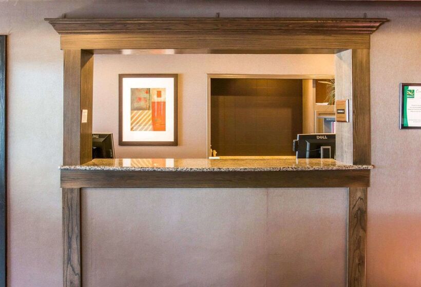 فندق Quality Inn & Suites Next To The Casino