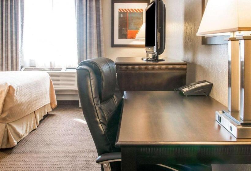 فندق Quality Inn & Suites Next To The Casino