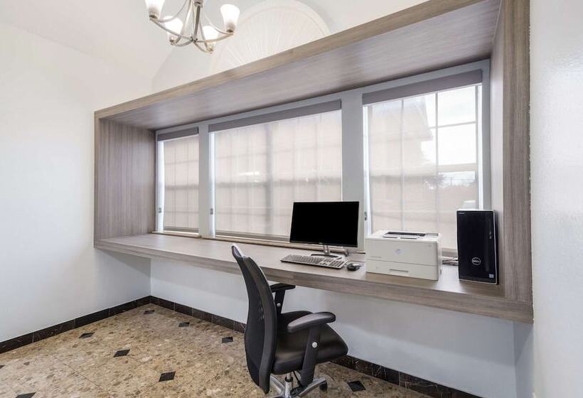 酒店 Quality Inn & Suites North Mesquite I30