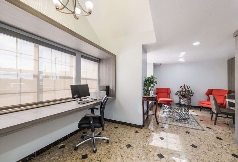 酒店 Quality Inn & Suites North Mesquite I30