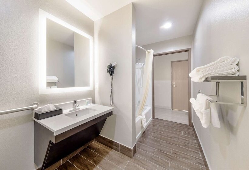 酒店 Quality Inn & Suites North Mesquite I30