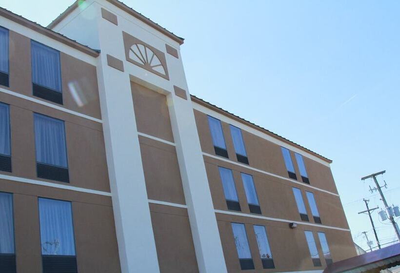فندق Quality Inn & Suites