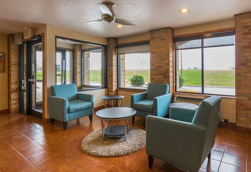 فندق Quality Inn Waverly