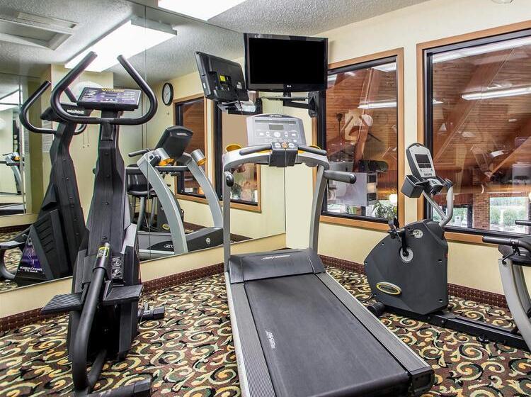 فندق Quality Inn Waverly