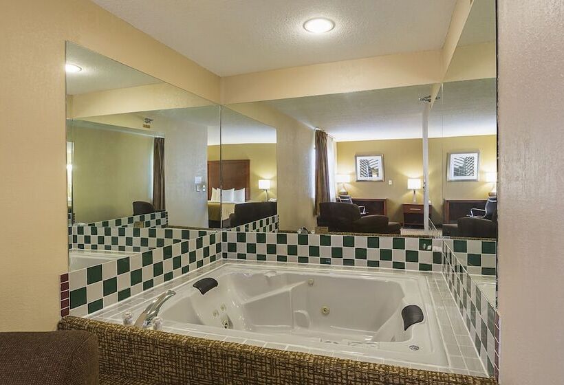 فندق Quality Inn Waverly