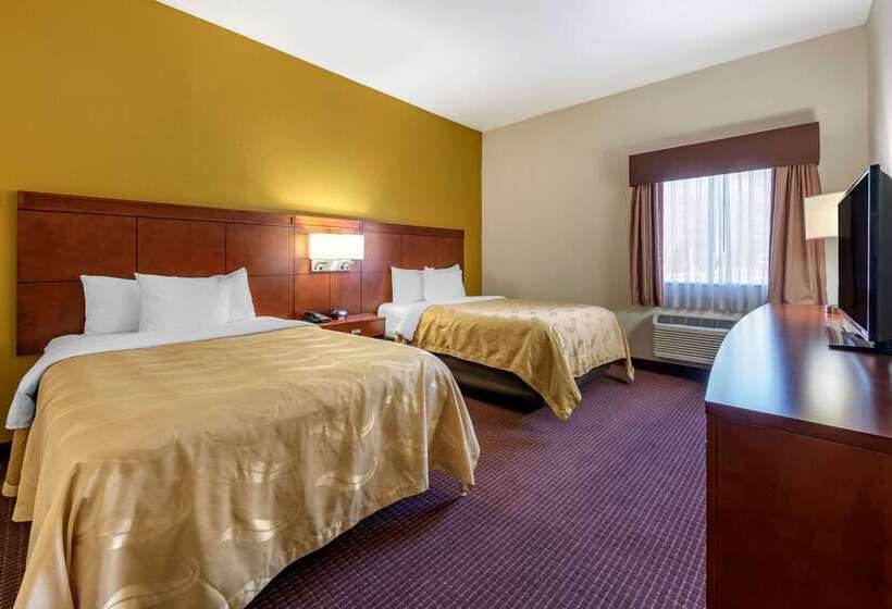 호텔 Quality Inn Zephyrhillsdade City