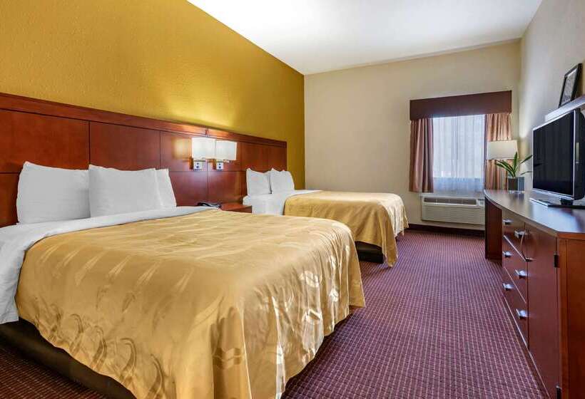 호텔 Quality Inn Zephyrhillsdade City