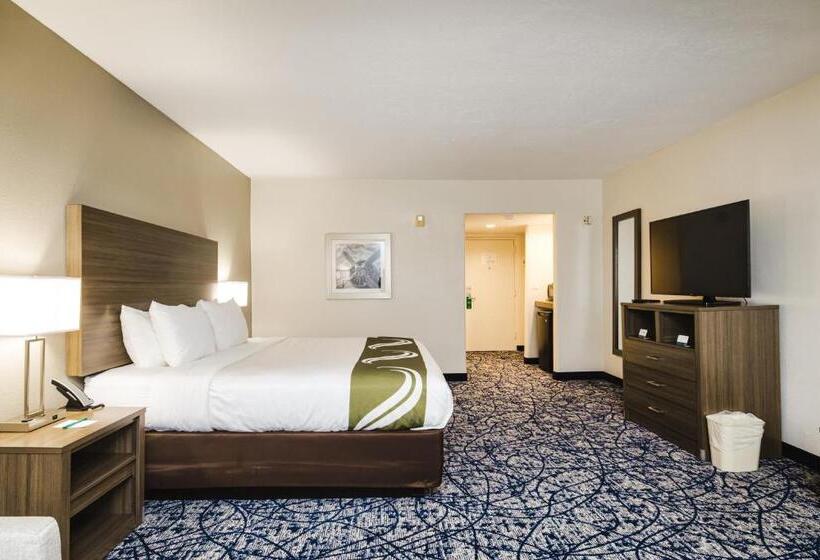 فندق Quality Suites Houston Hobby Airport