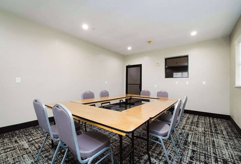 فندق Quality Suites Houston Hobby Airport