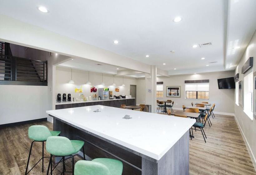 فندق Quality Suites Houston Hobby Airport