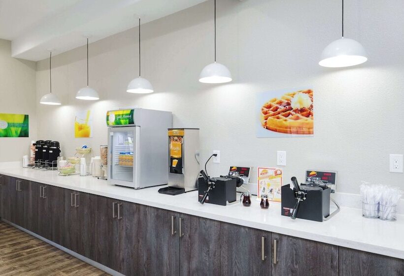 فندق Quality Suites Houston Hobby Airport