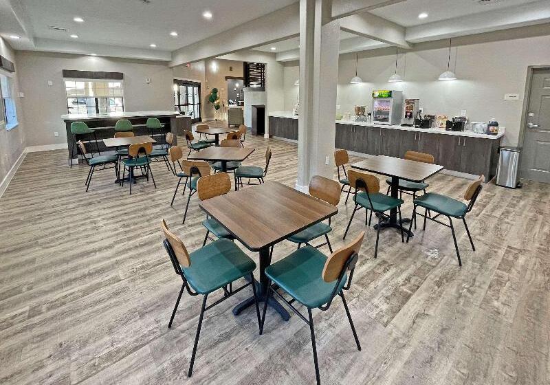 호텔 Quality Suites Houston Hobby Airport