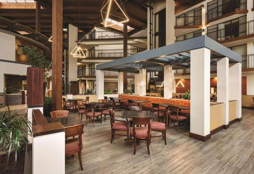 Radisson Hotel Lenexa Overland Park