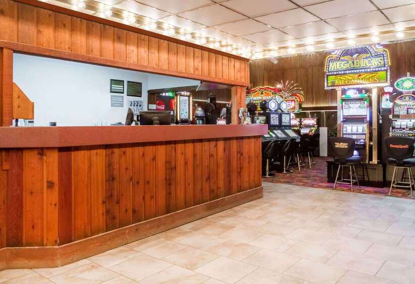 فندق Ramada By Wyndham Ely