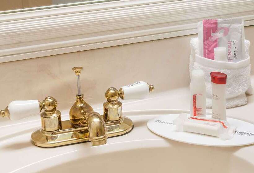 בית מלון כפרי Ramada By Wyndham Sellersburg/louisville North