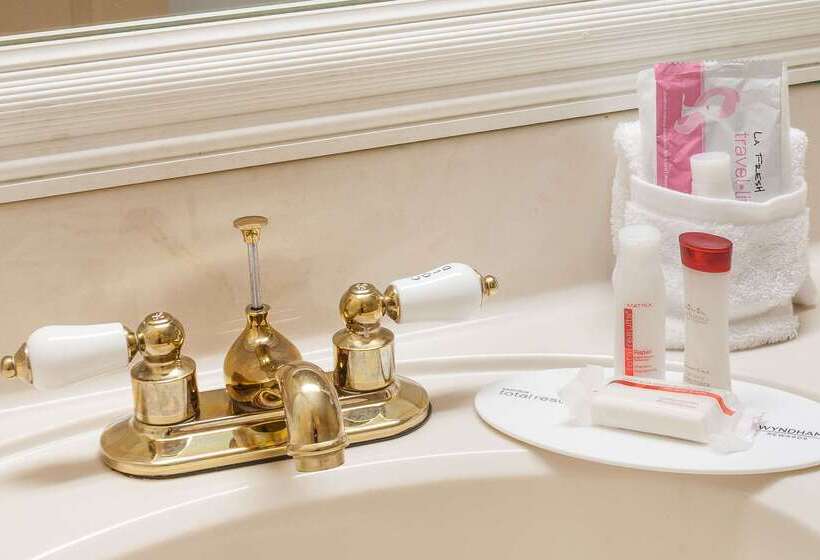 בית מלון כפרי Ramada By Wyndham Sellersburg/louisville North