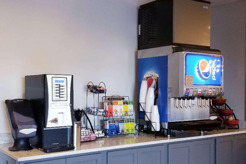 בית מלון כפרי Ramada By Wyndham Sellersburg/louisville North