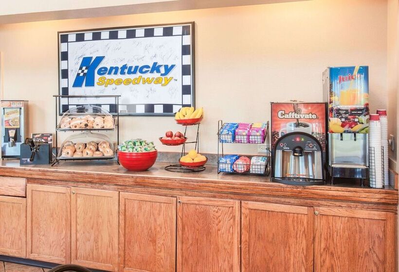 酒店 Ramada By Wyndham Sparta/at Speedway