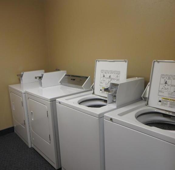 ホテル Ramada By Wyndham Springfield North