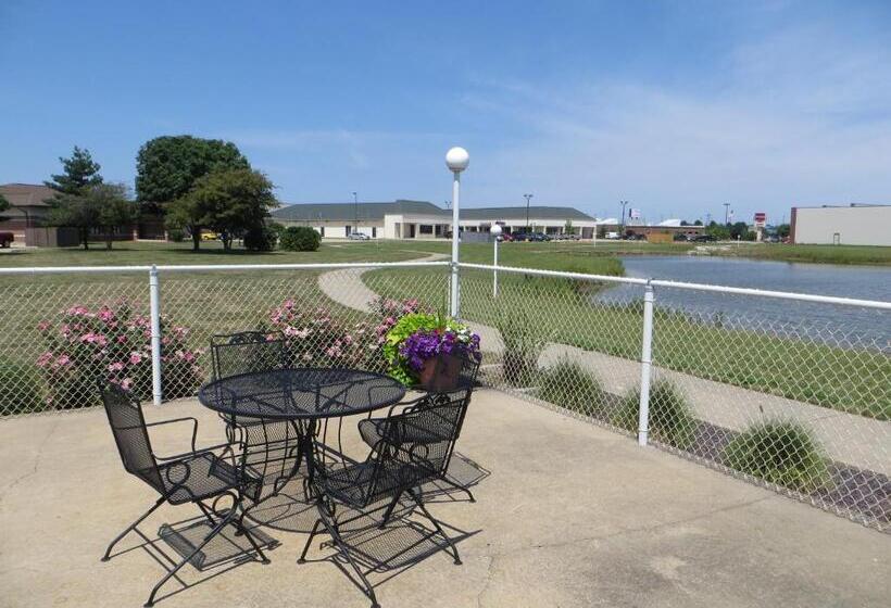 ホテル Ramada By Wyndham Springfield North