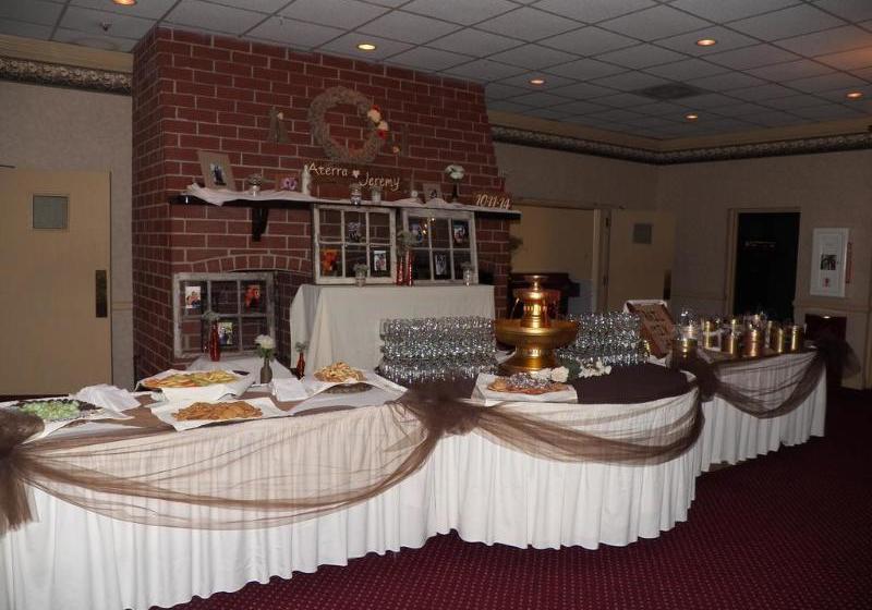 Hotel Ramada Conference Center