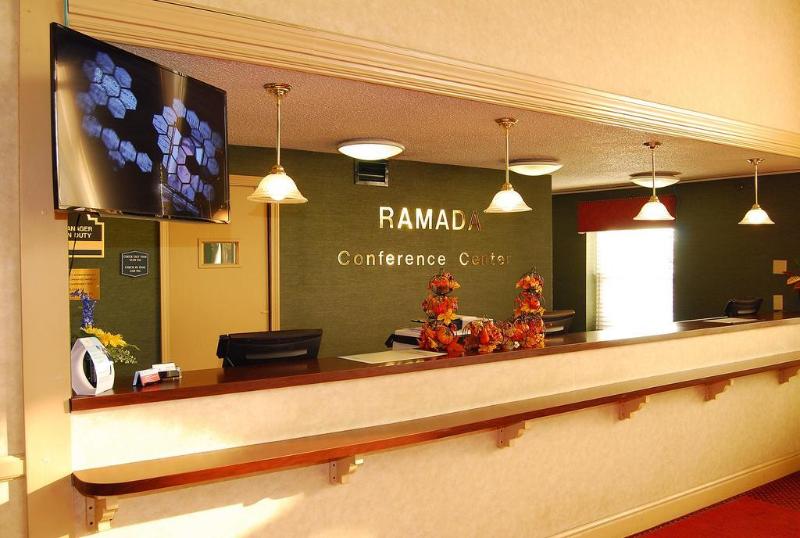 Hotel Ramada Conference Center