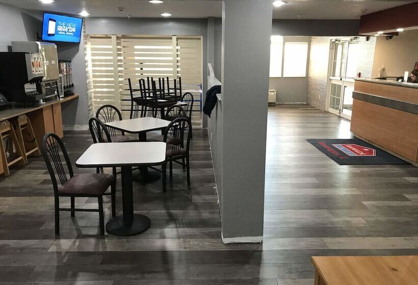 호텔 Ramada By Wyndham Bloomington I 55 And I 74 Il