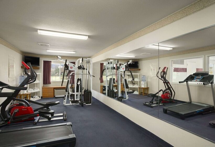 호텔 Ramada By Wyndham Bloomington I 55 And I 74 Il