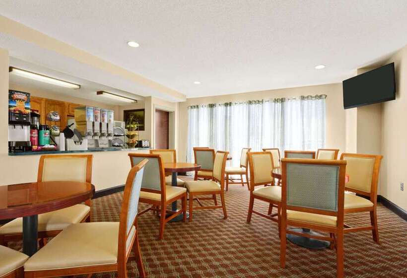 هتل Ramada Limited Columbia