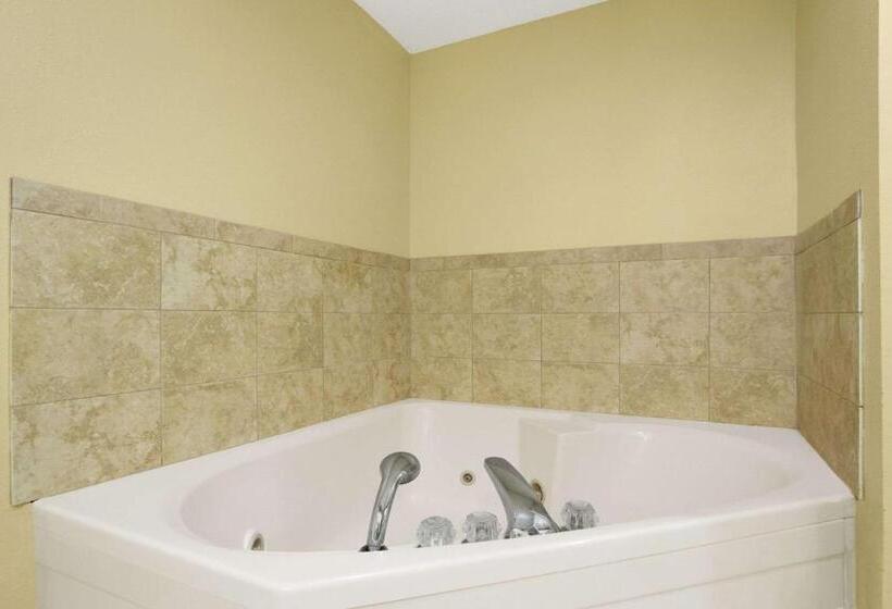 בית מלון כפרי Ramada Limited Columbia