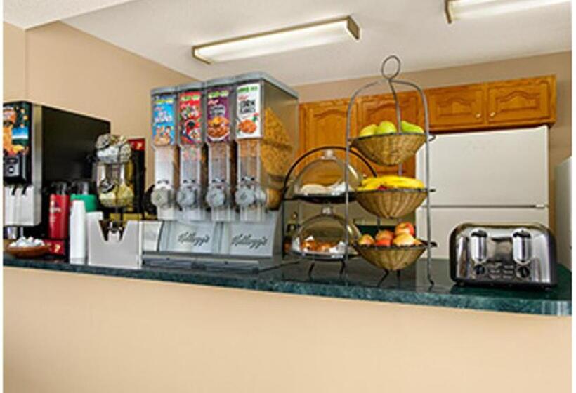 בית מלון כפרי Ramada Limited Columbia