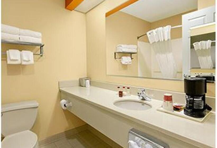 هتل Ramada Limited Columbia