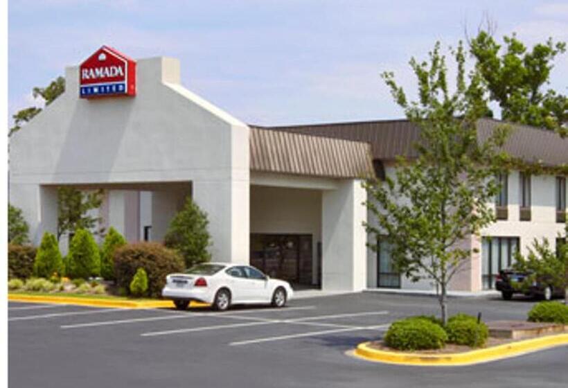 בית מלון כפרי Ramada Limited Columbia