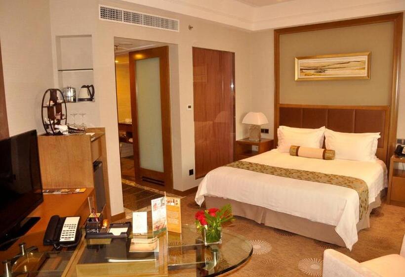 酒店 Ramada Plaza Pudong Shanghai