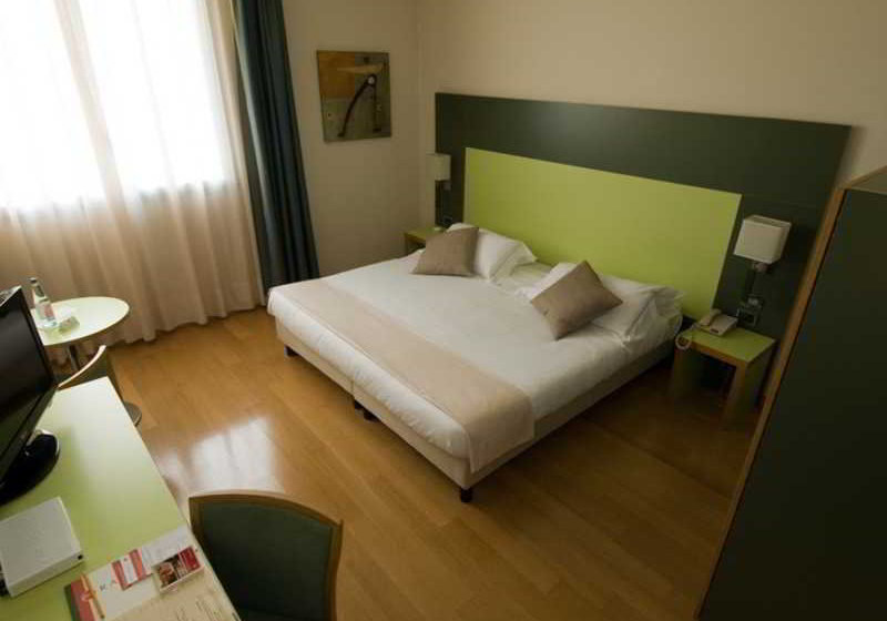 호텔 Ramada Ticinum