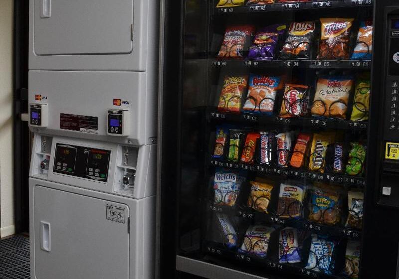 Отель Red Roof Inn Elkhart