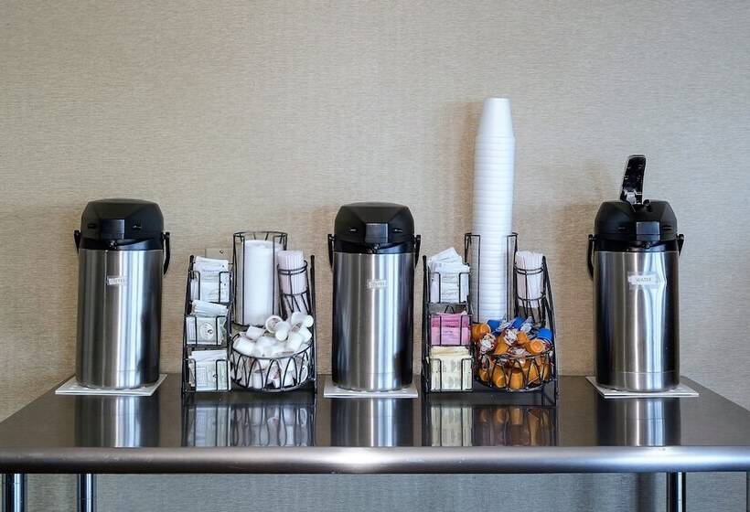 فندق Red Roof Inn Jackson, Oh